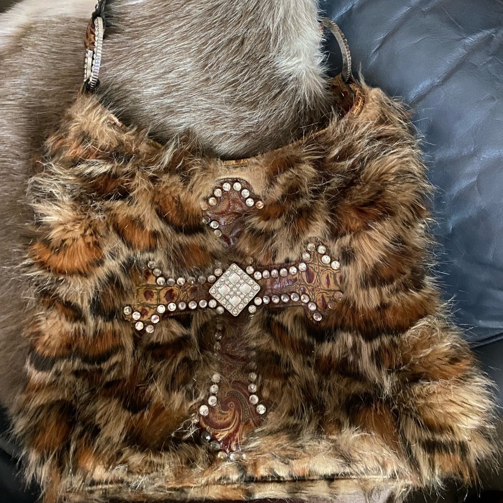 Ostrich Women’s Purse with Bling Bling. Shoulder Strap